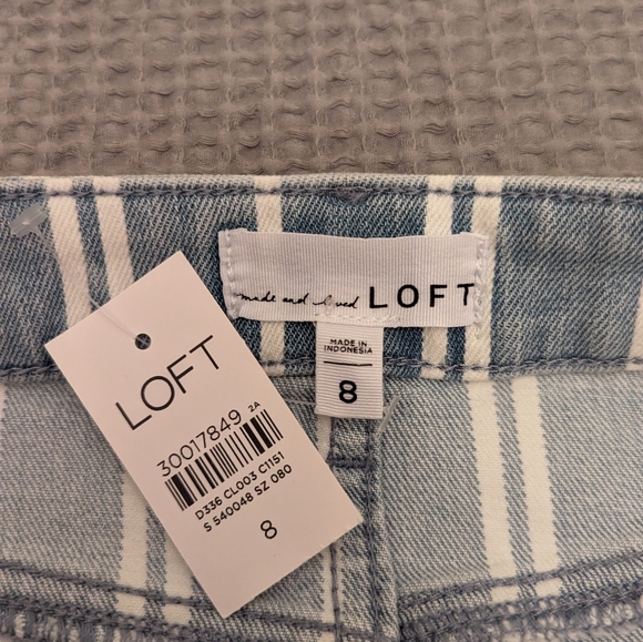 LOFT Denim Skirt - Picture 4 of 5